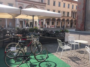 Photo by Artur Dancs