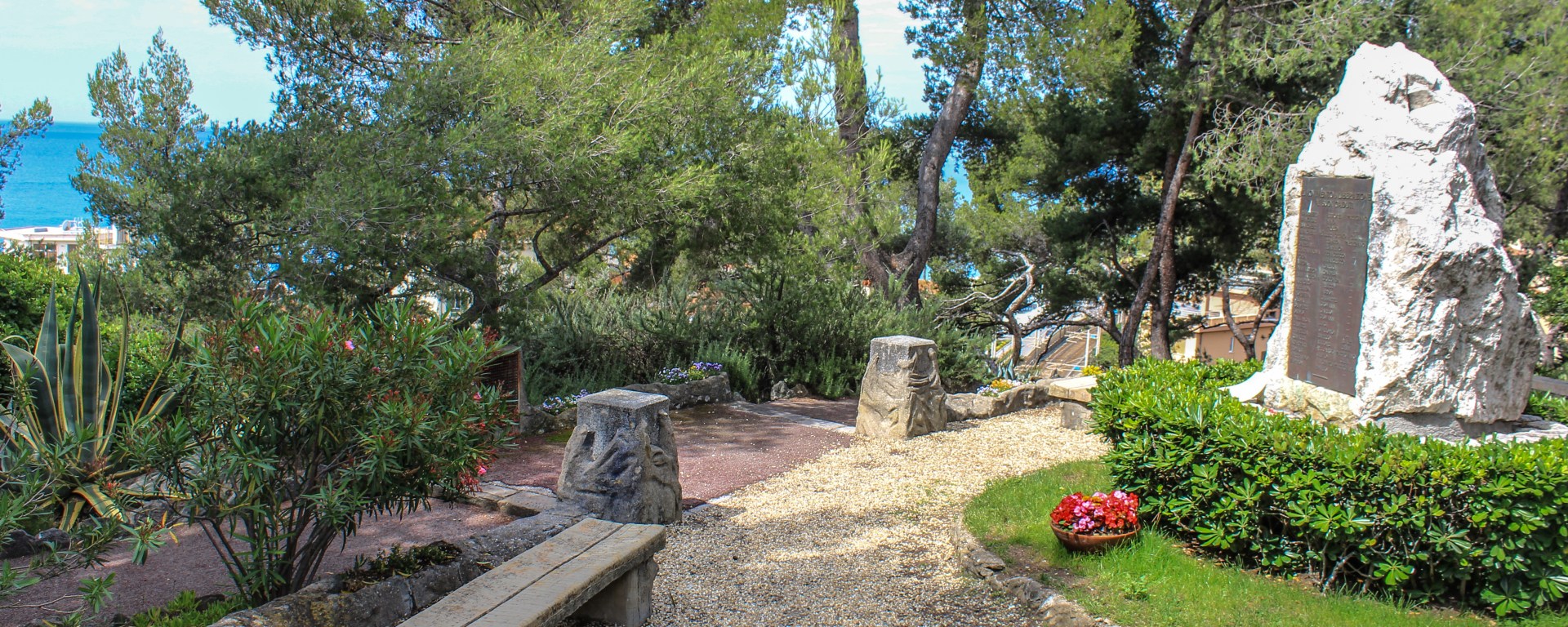 Photo by Artur Dancs