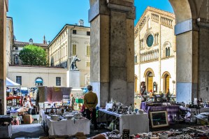 Photo by Artur Dancs