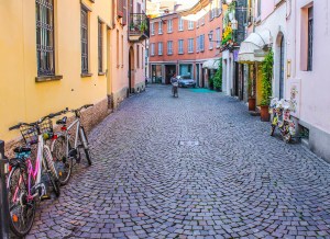 Photo by Artur Dancs