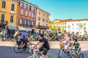 Photo by Artur Dancs