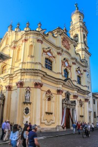 Photo by Artur Dancs