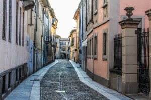 Photo by Artur Dancs