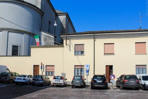 Photo by Artur Dancs