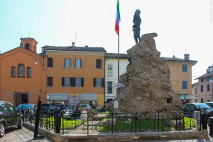 Photo by Artur Dancs