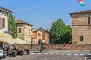 Photo by Artur Dancs