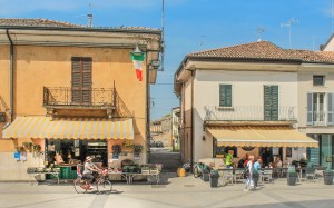 Photo by Artur Dancs