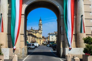 Photo by Artur Dancs