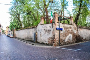 Photo by Artur Dancs