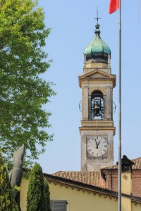 Photo by Artur Dancs