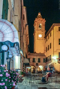 Photo by Artur Dancs