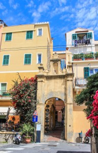 Photo by Artur Dancs