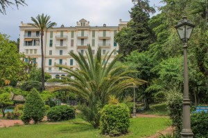 Photo by Artur Dancs